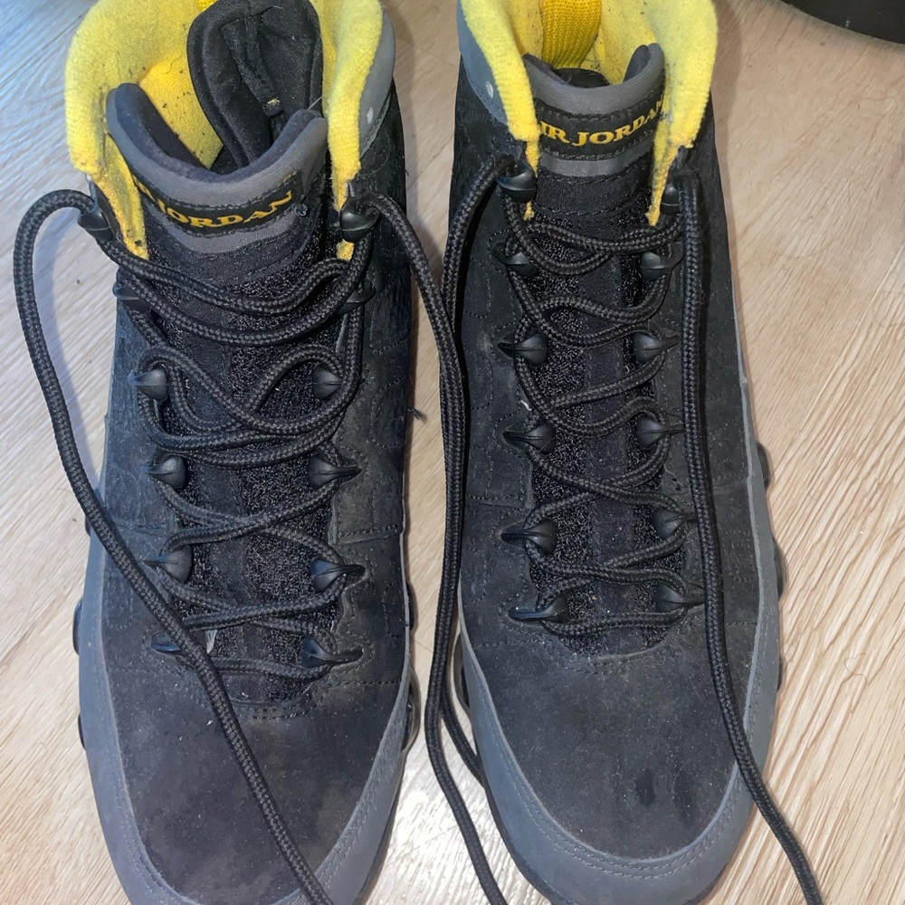 Black Yellow Jordan 9 Size 8